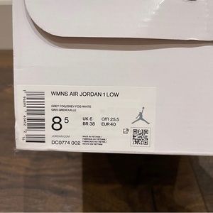 grey jordan one lows in great condition